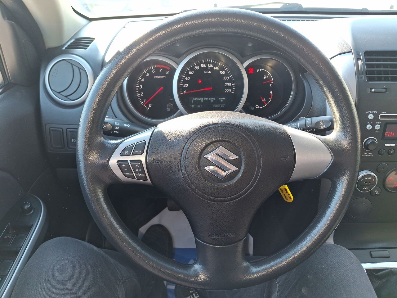 SUZUKI - 23