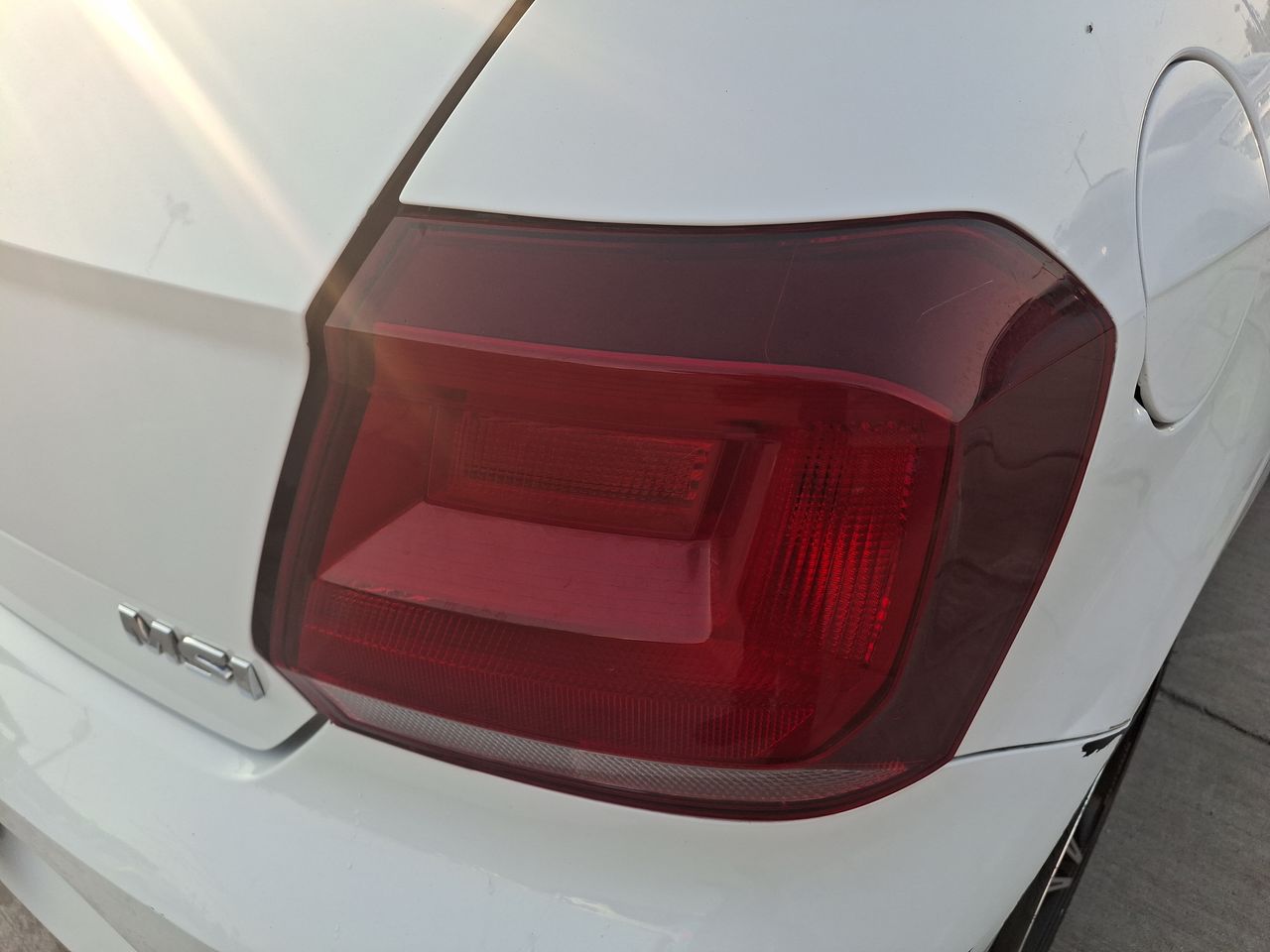 VOLKSWAGEN - 18