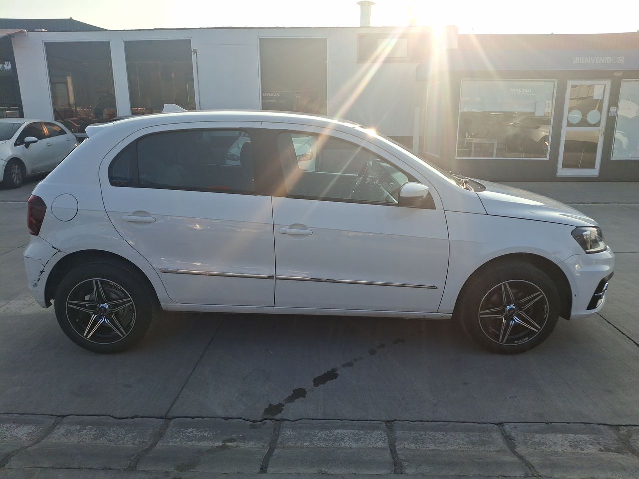 VOLKSWAGEN - 8