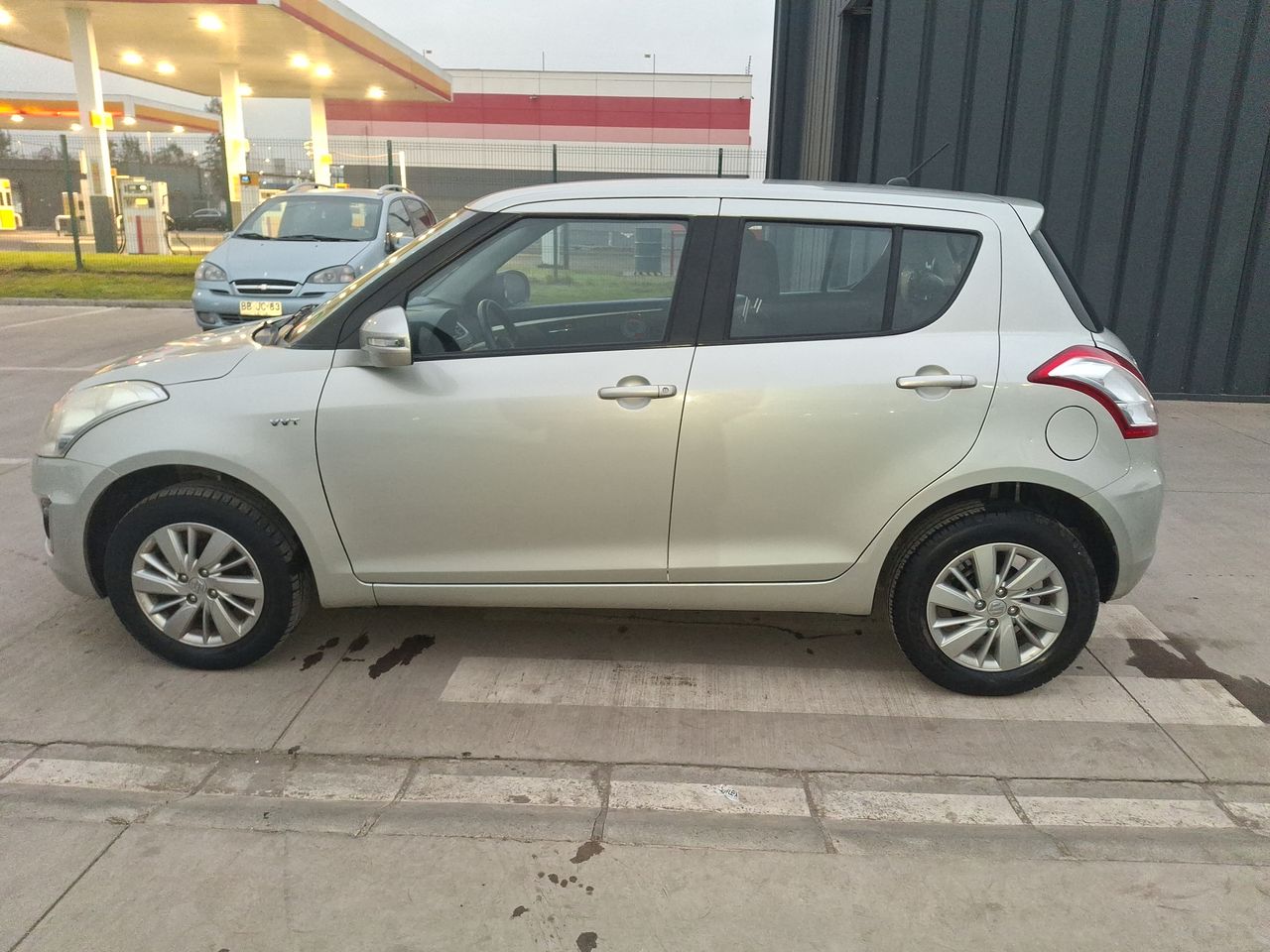 SUZUKI - 4