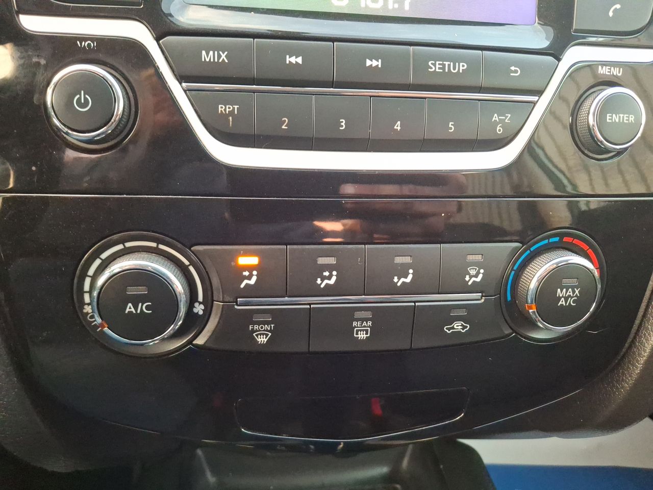 NISSAN - 26