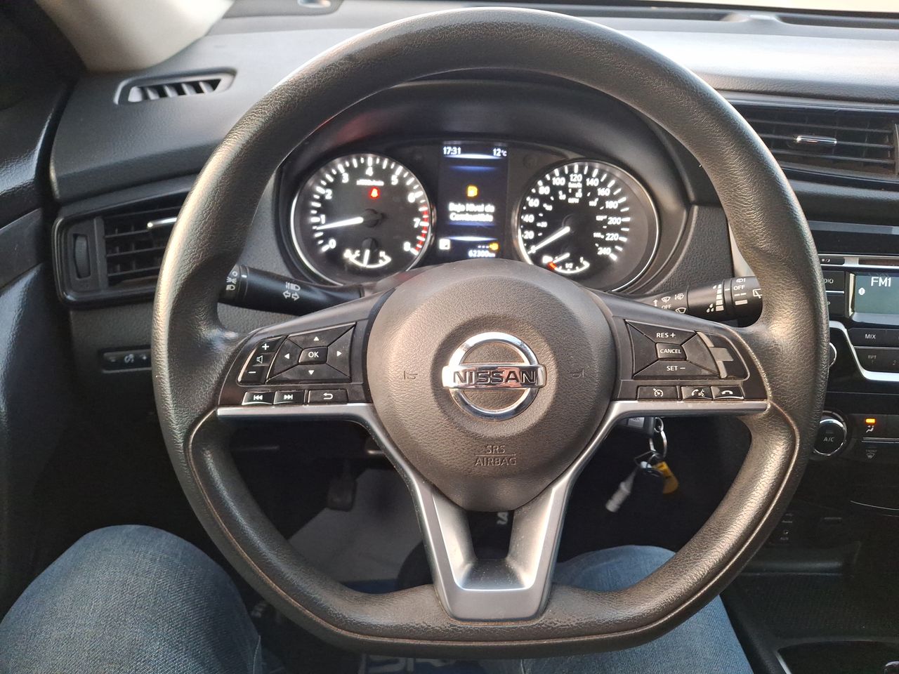 NISSAN - 22