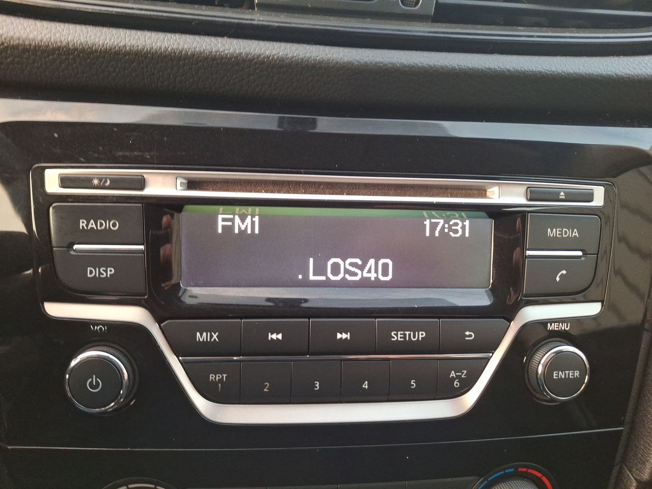 NISSAN - 25