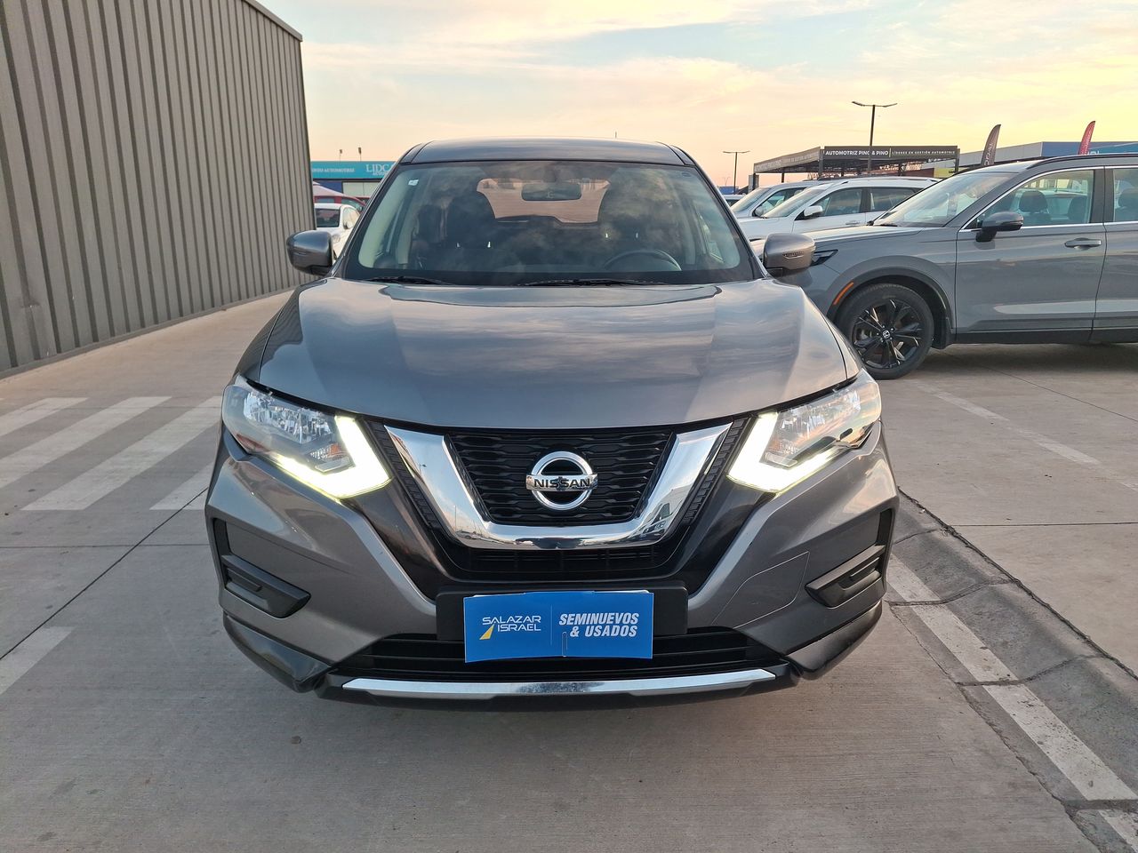 NISSAN - 2