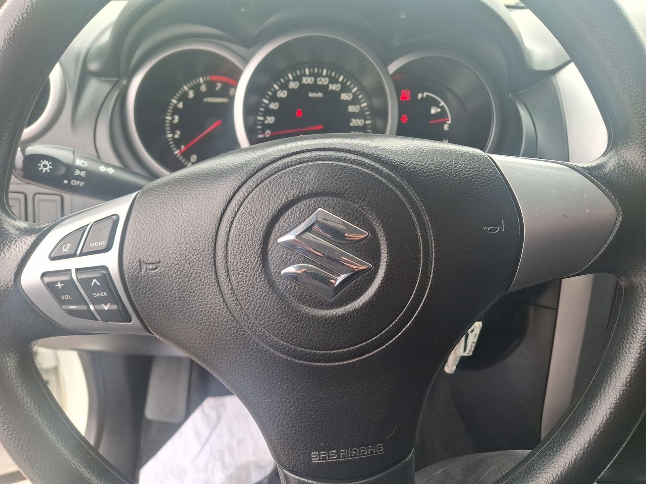 SUZUKI - 24