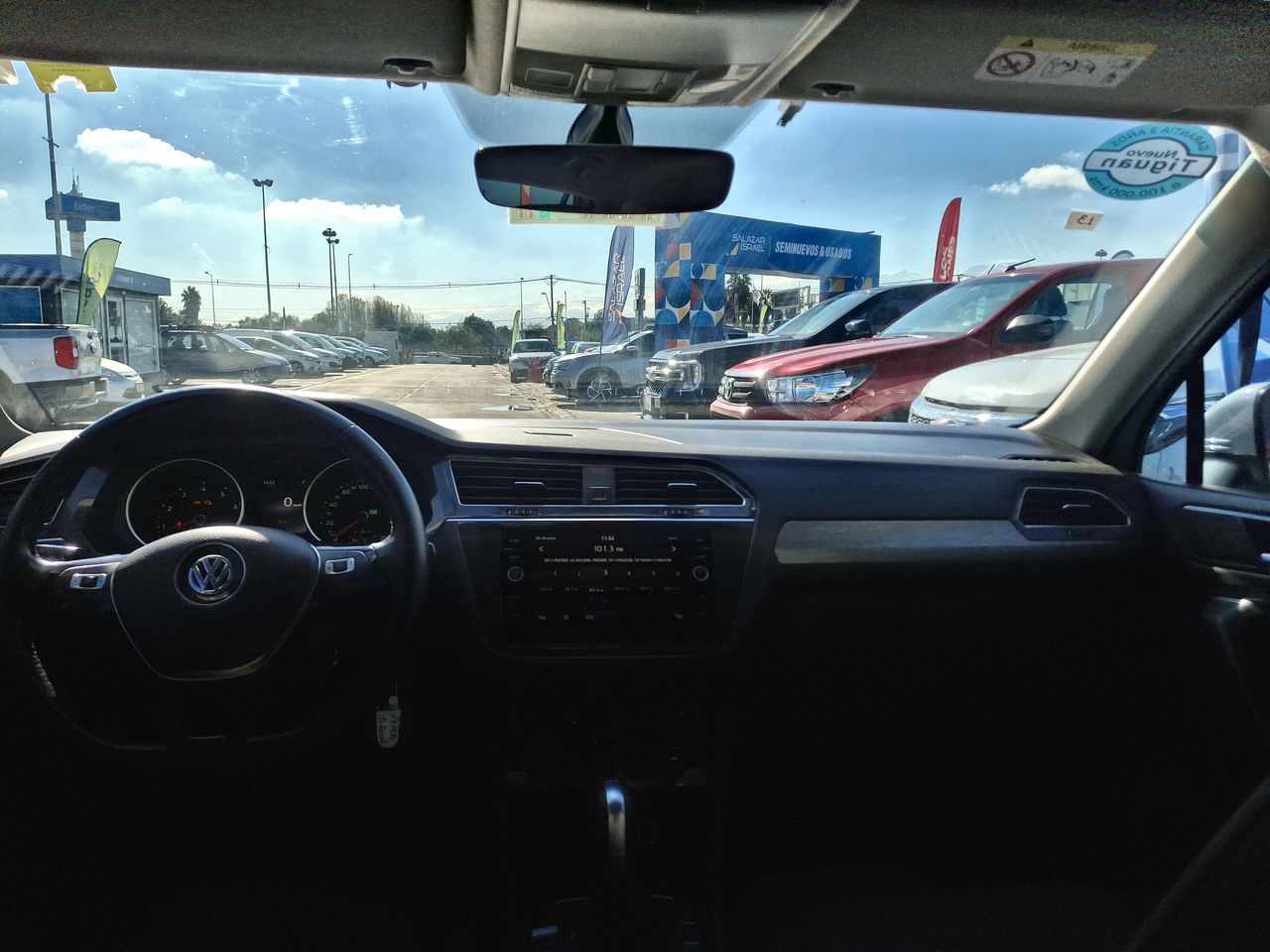 VOLKSWAGEN - 29