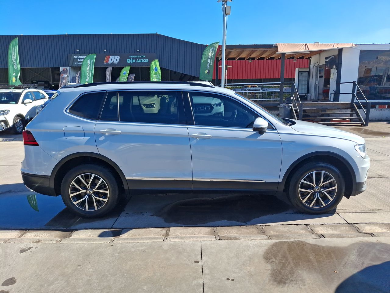VOLKSWAGEN - 8