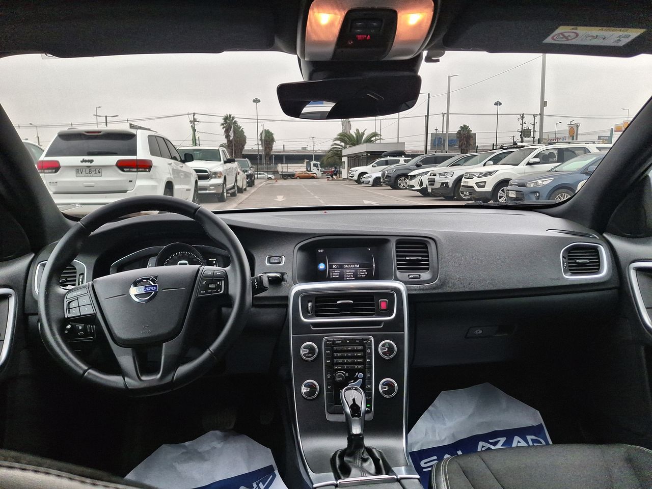 VOLVO - 29