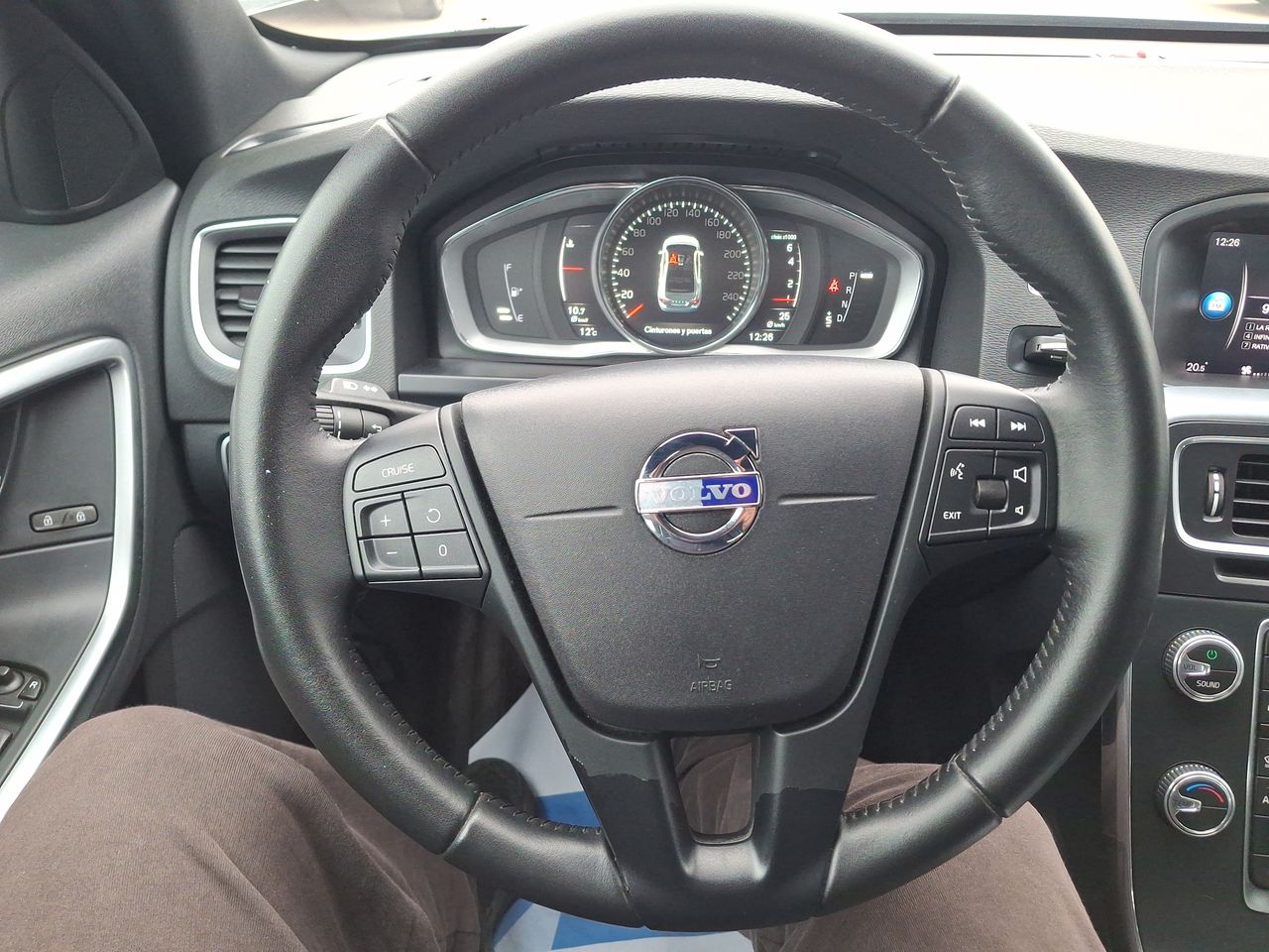 VOLVO - 23