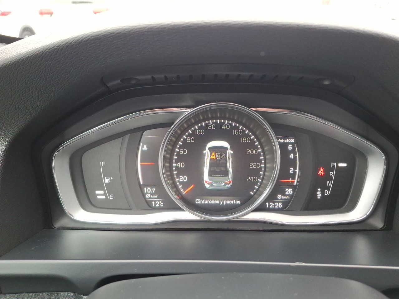 VOLVO - 25