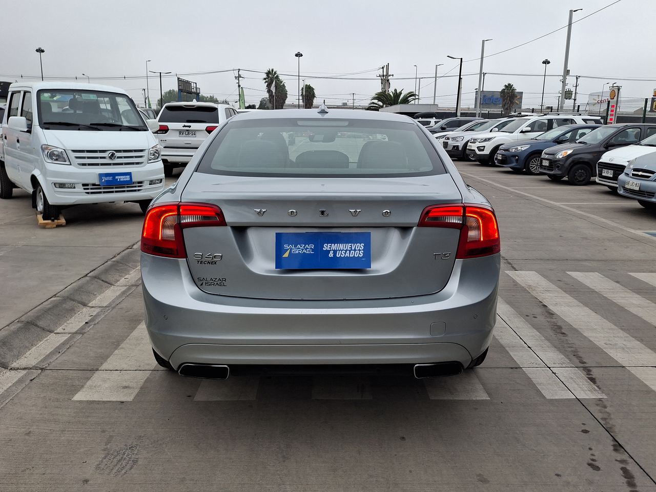 VOLVO - 6