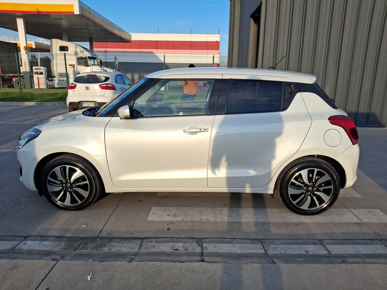 SUZUKI - 4