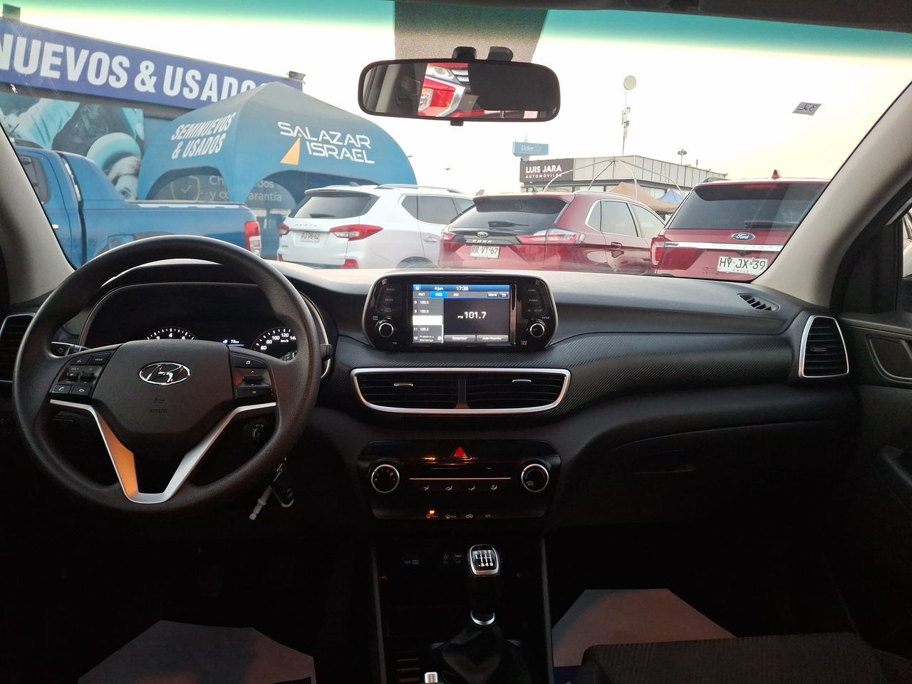 HYUNDAI - 30