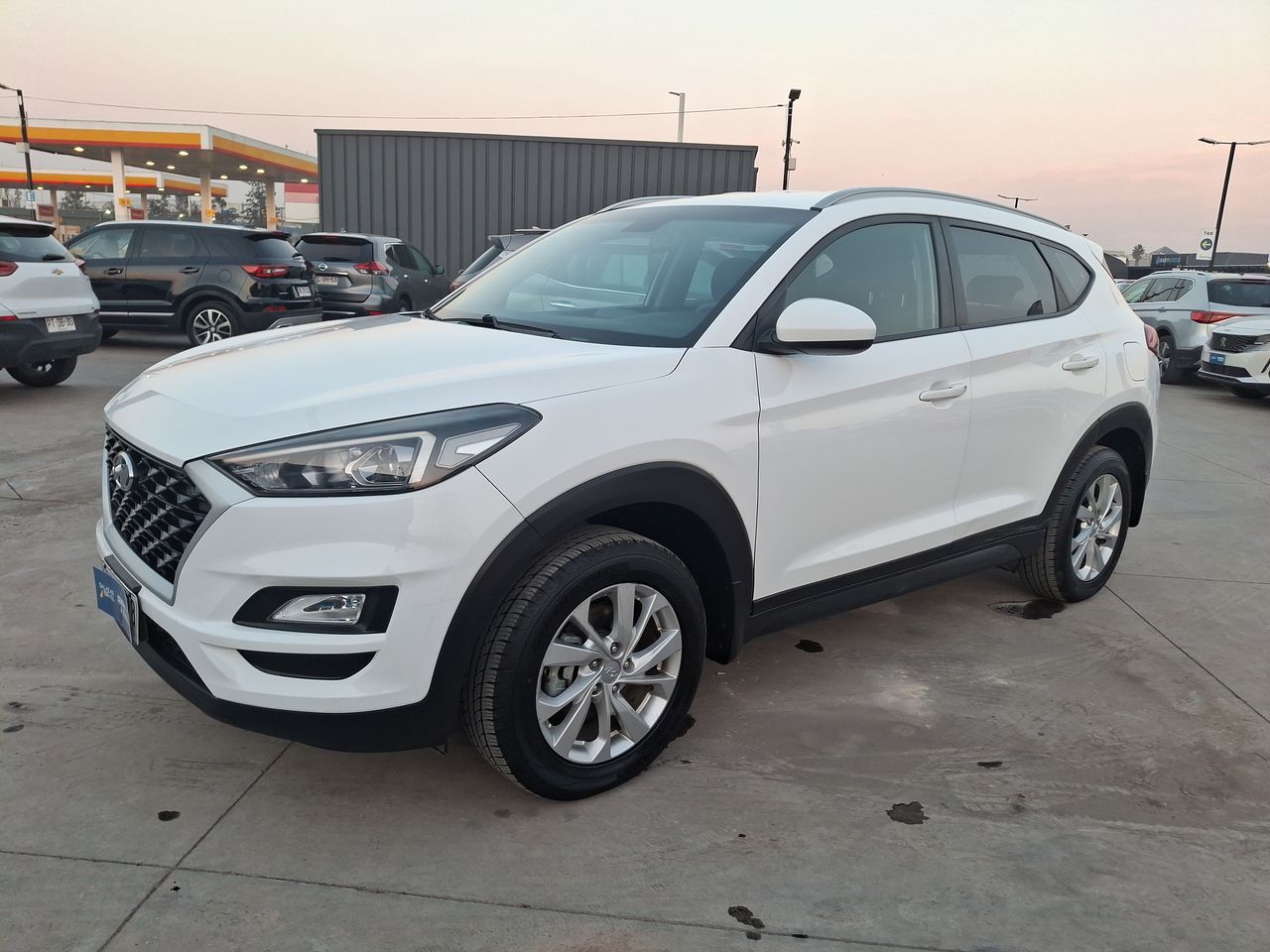 HYUNDAI - 3
