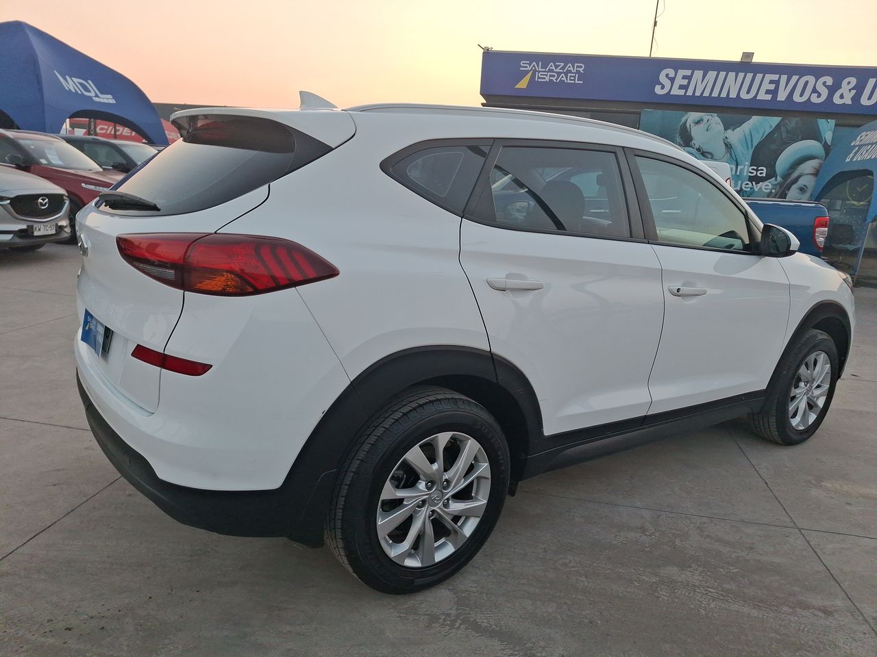 HYUNDAI - 7