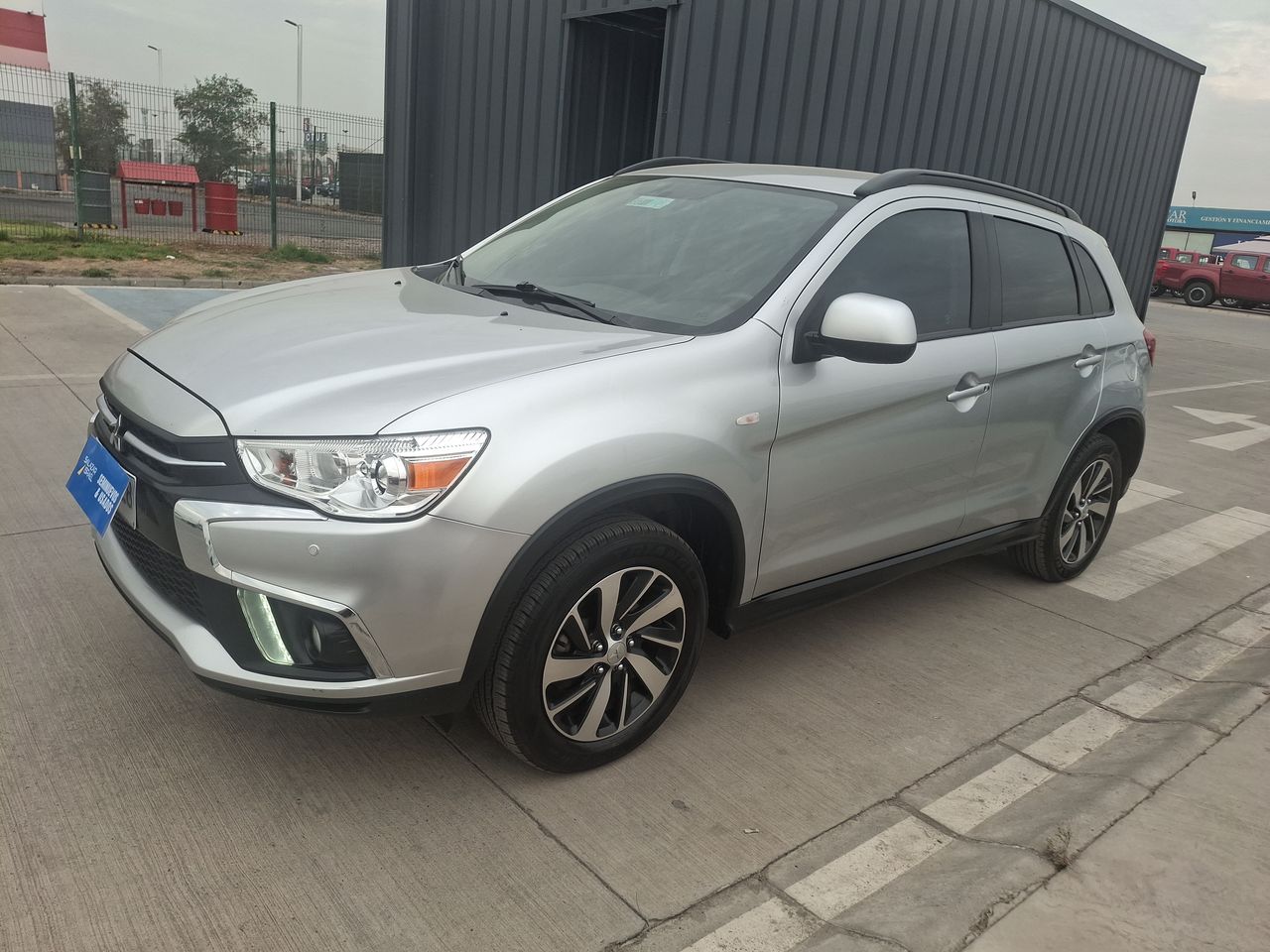 MITSUBISHI - 3