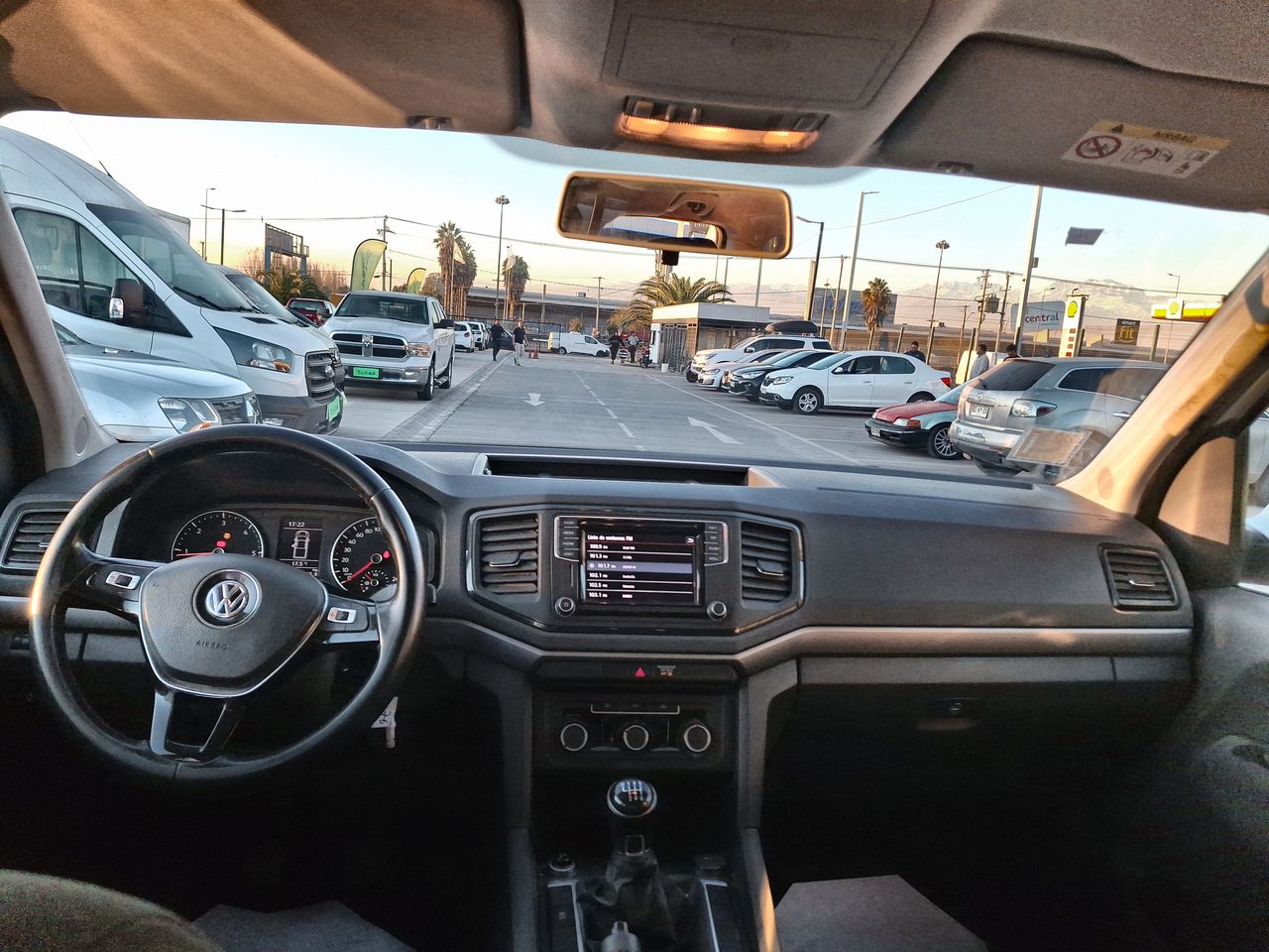 VOLKSWAGEN - 29