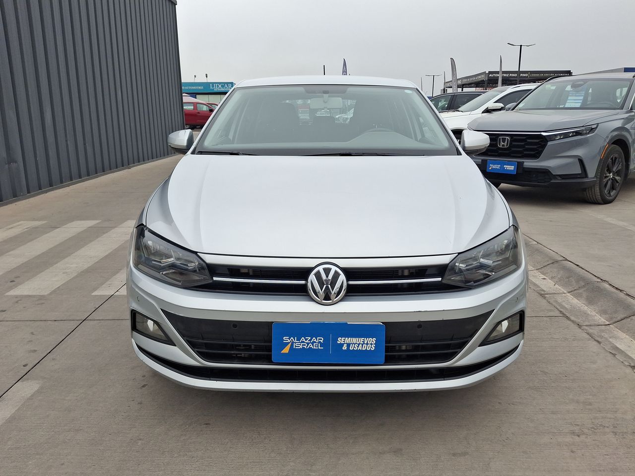 VOLKSWAGEN - 2