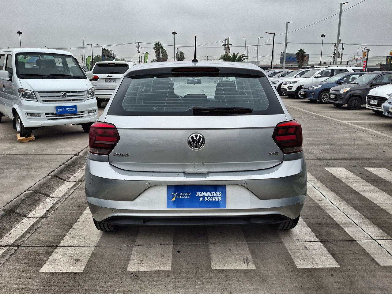 VOLKSWAGEN - 6