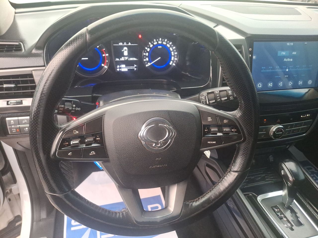 SSANGYONG - 23