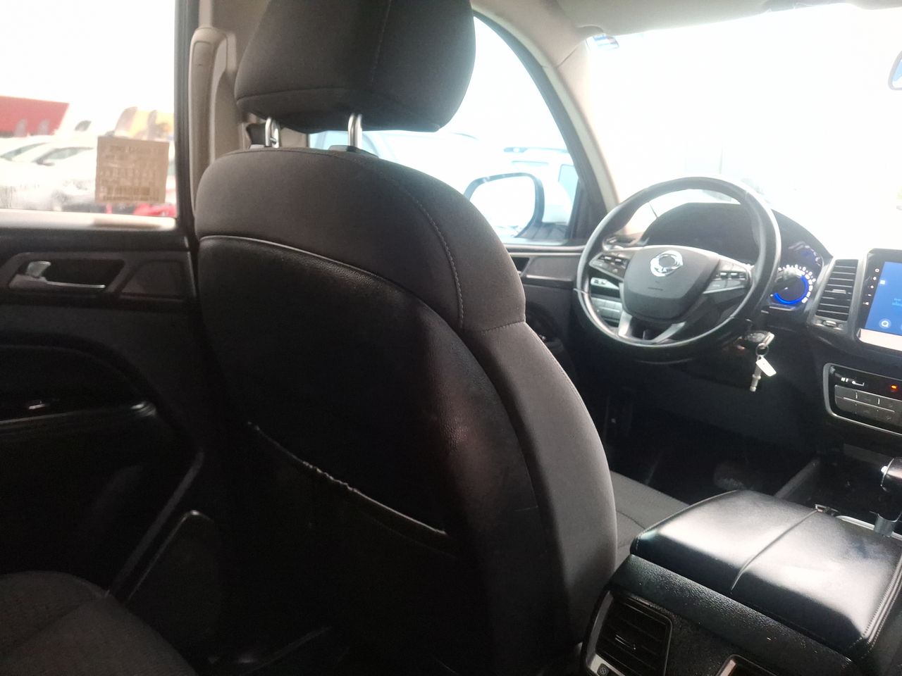SSANGYONG - 16