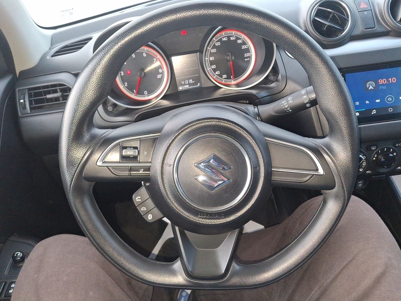 SUZUKI - 22