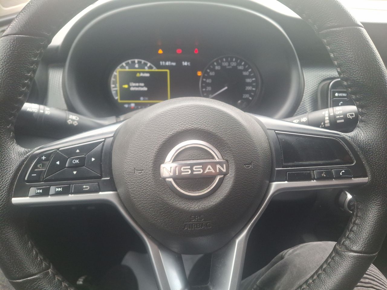 NISSAN - 24