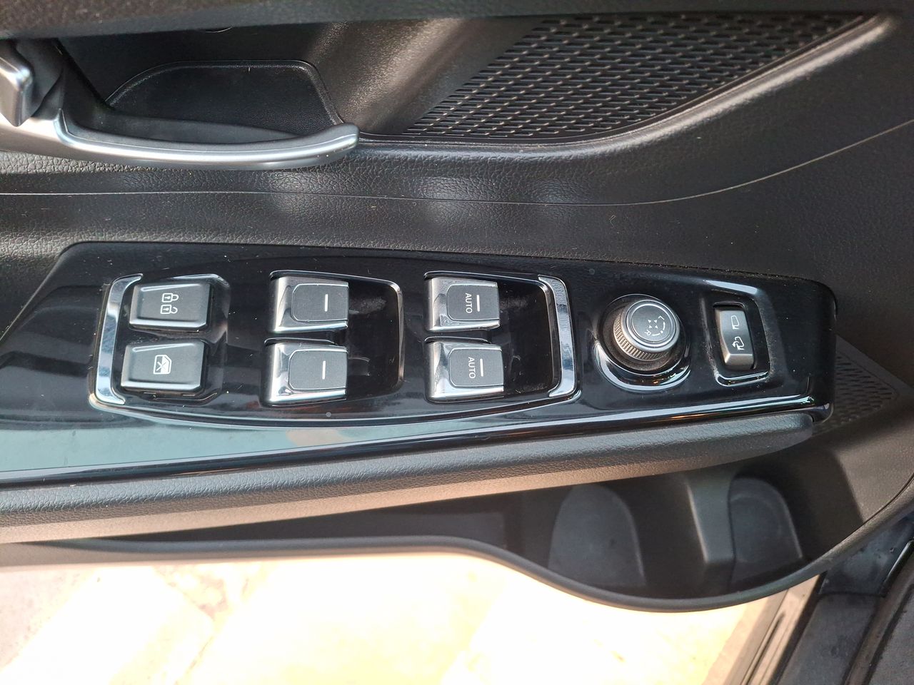 SSANGYONG - 22