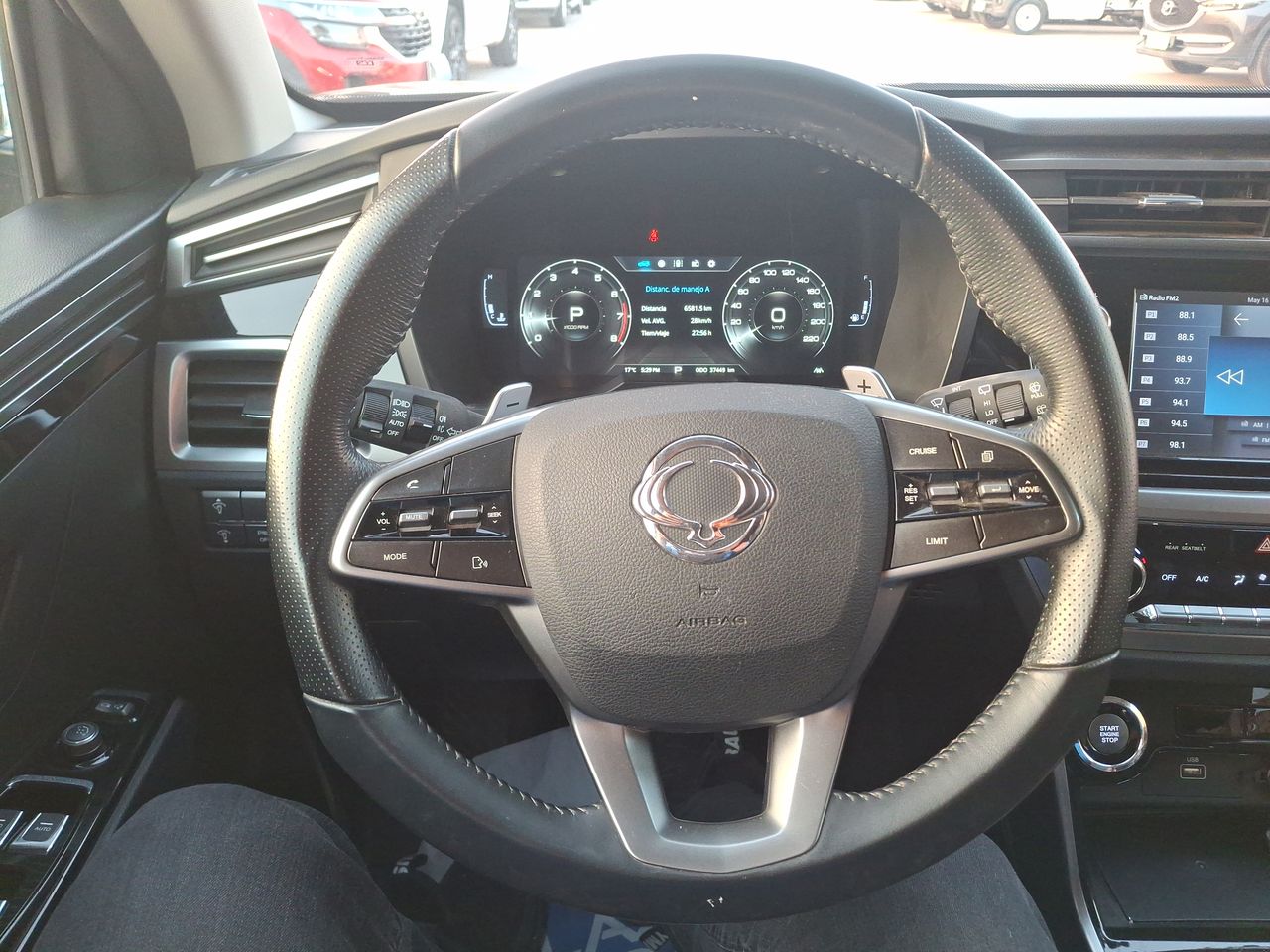 SSANGYONG - 23