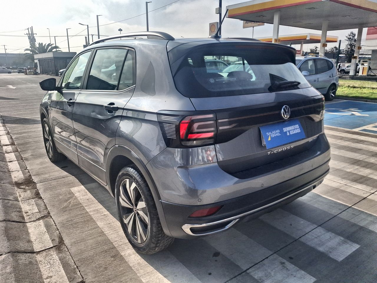 VOLKSWAGEN - 5