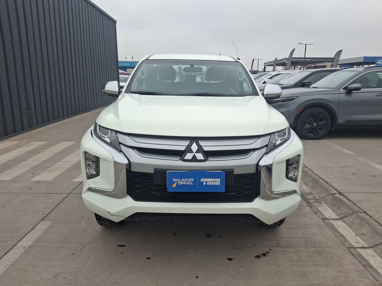 MITSUBISHI - 2