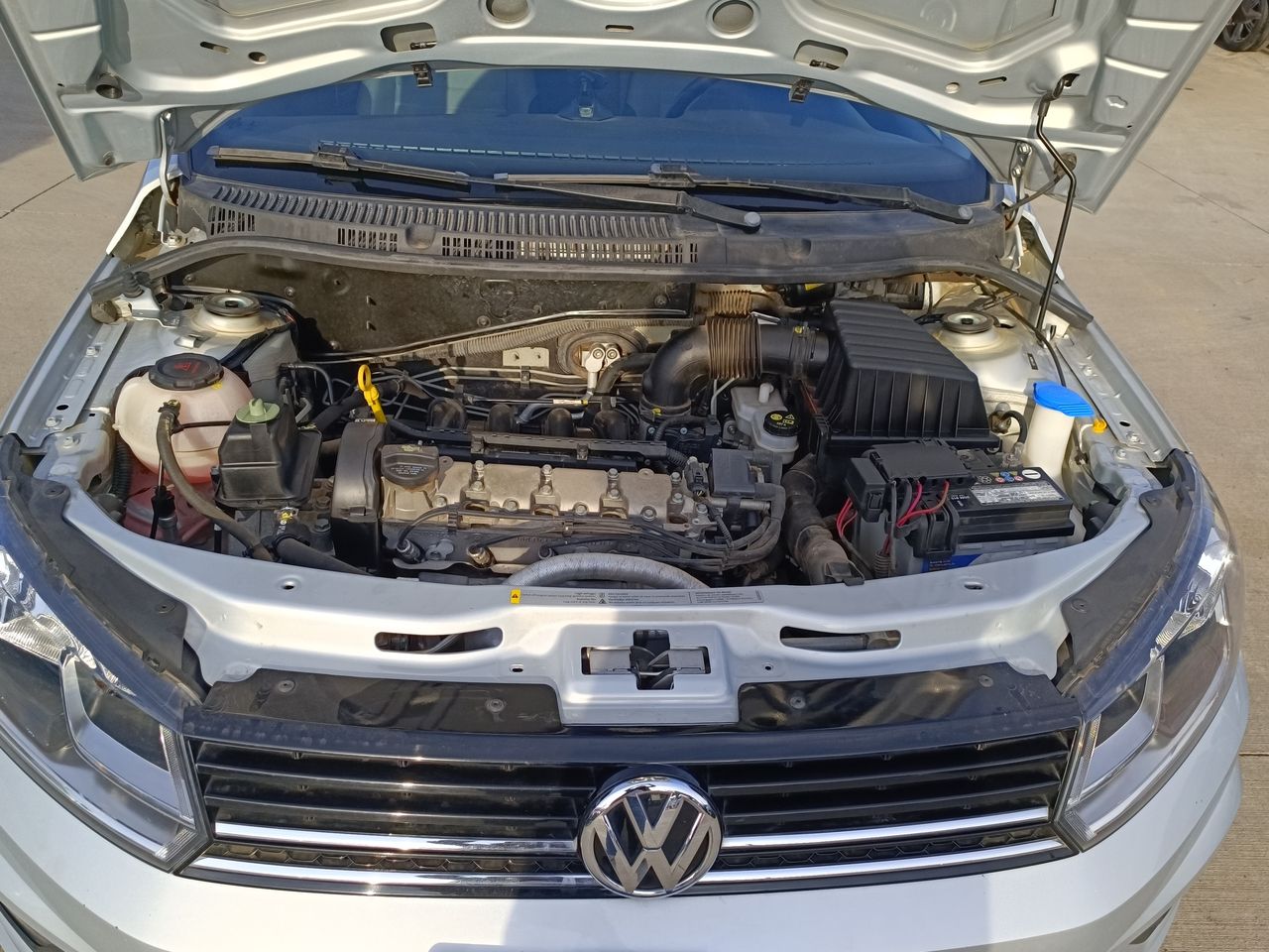 VOLKSWAGEN - 18