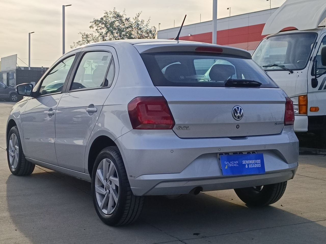 VOLKSWAGEN - 5