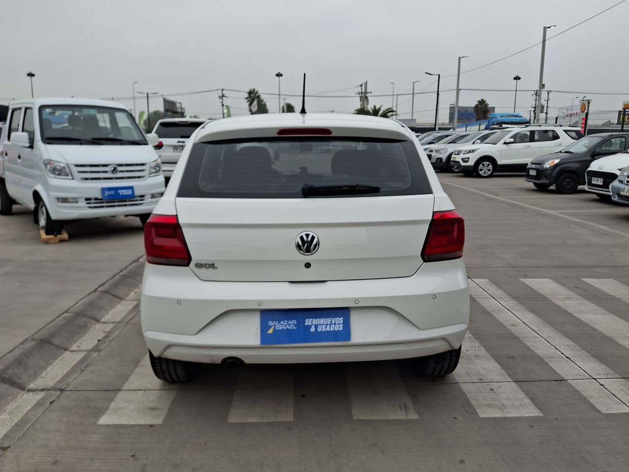VOLKSWAGEN - 6