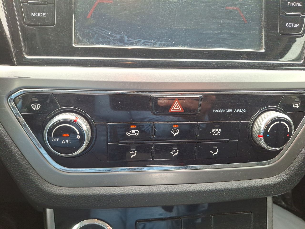 SSANGYONG - 27