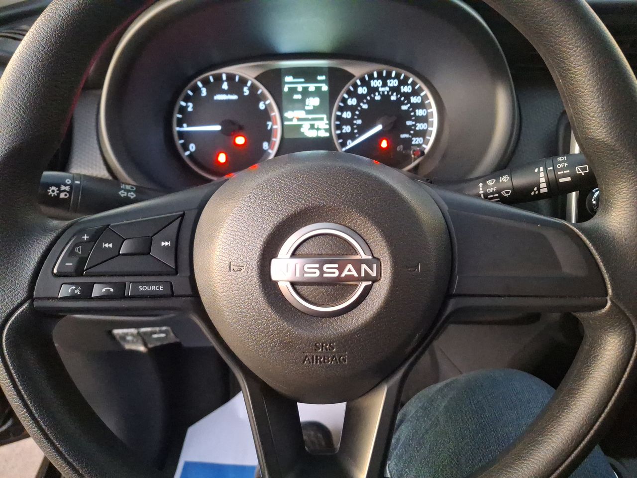 NISSAN - 23
