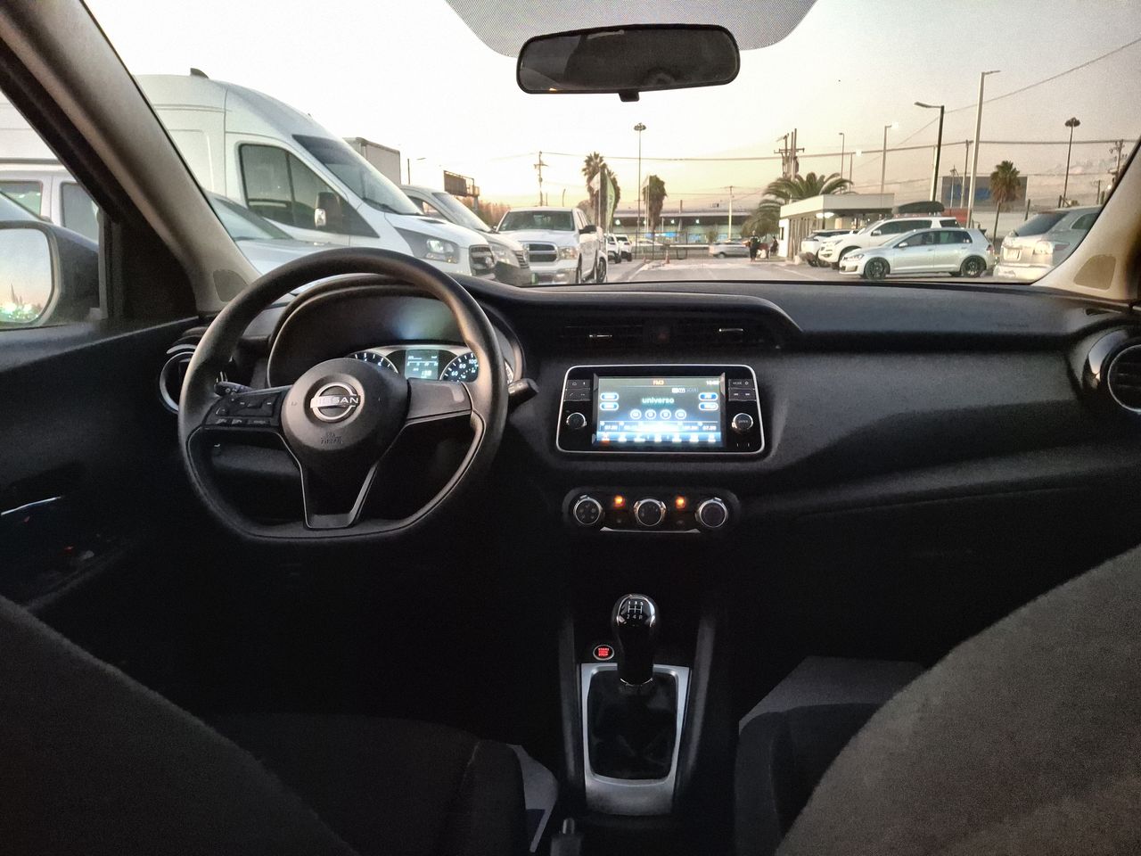 NISSAN - 9