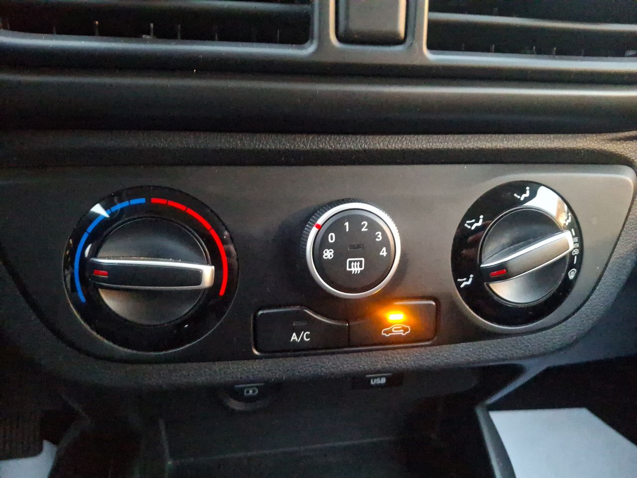 HYUNDAI - 28