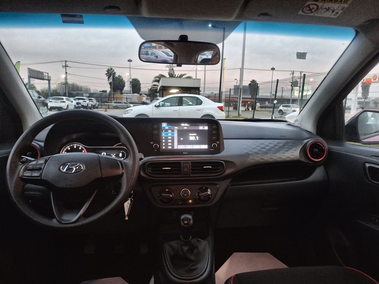 HYUNDAI - 30