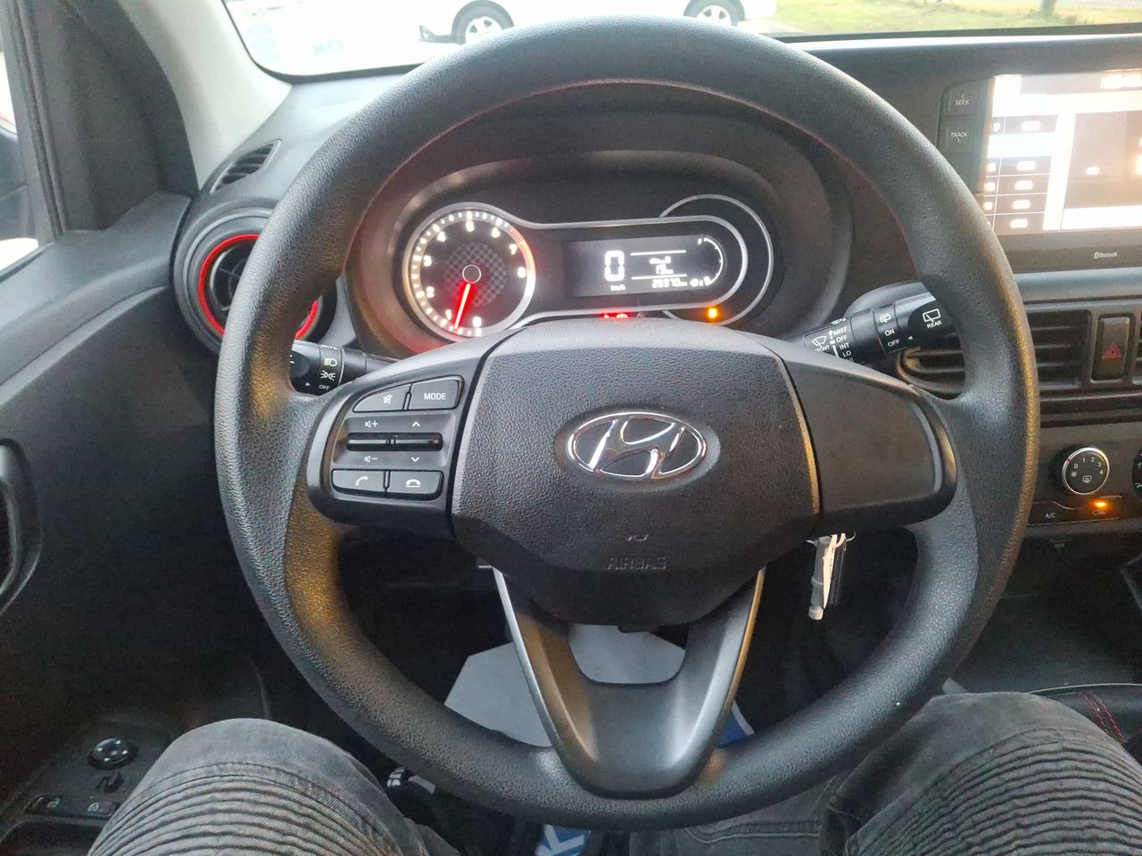 HYUNDAI - 23
