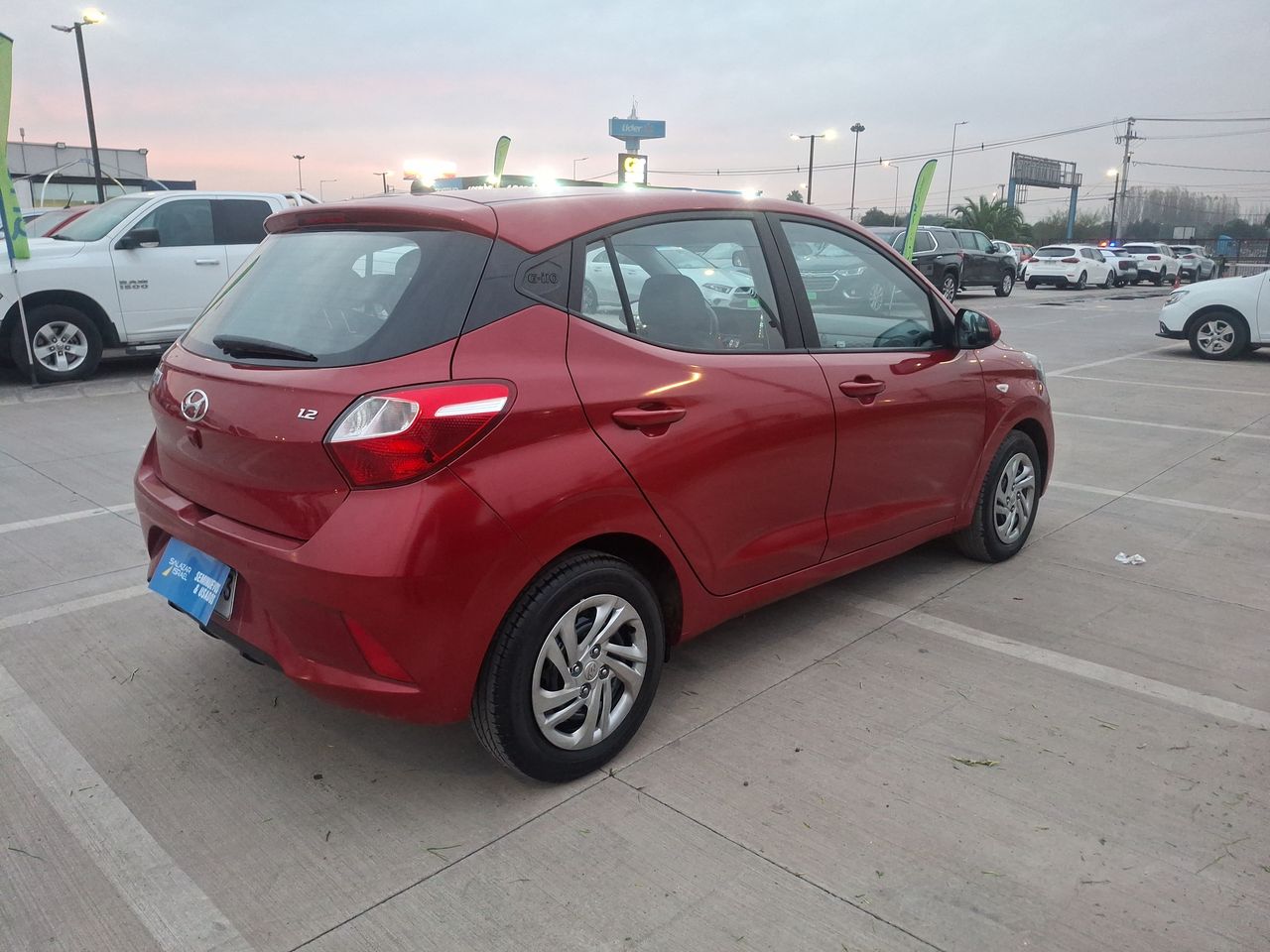 HYUNDAI - 7