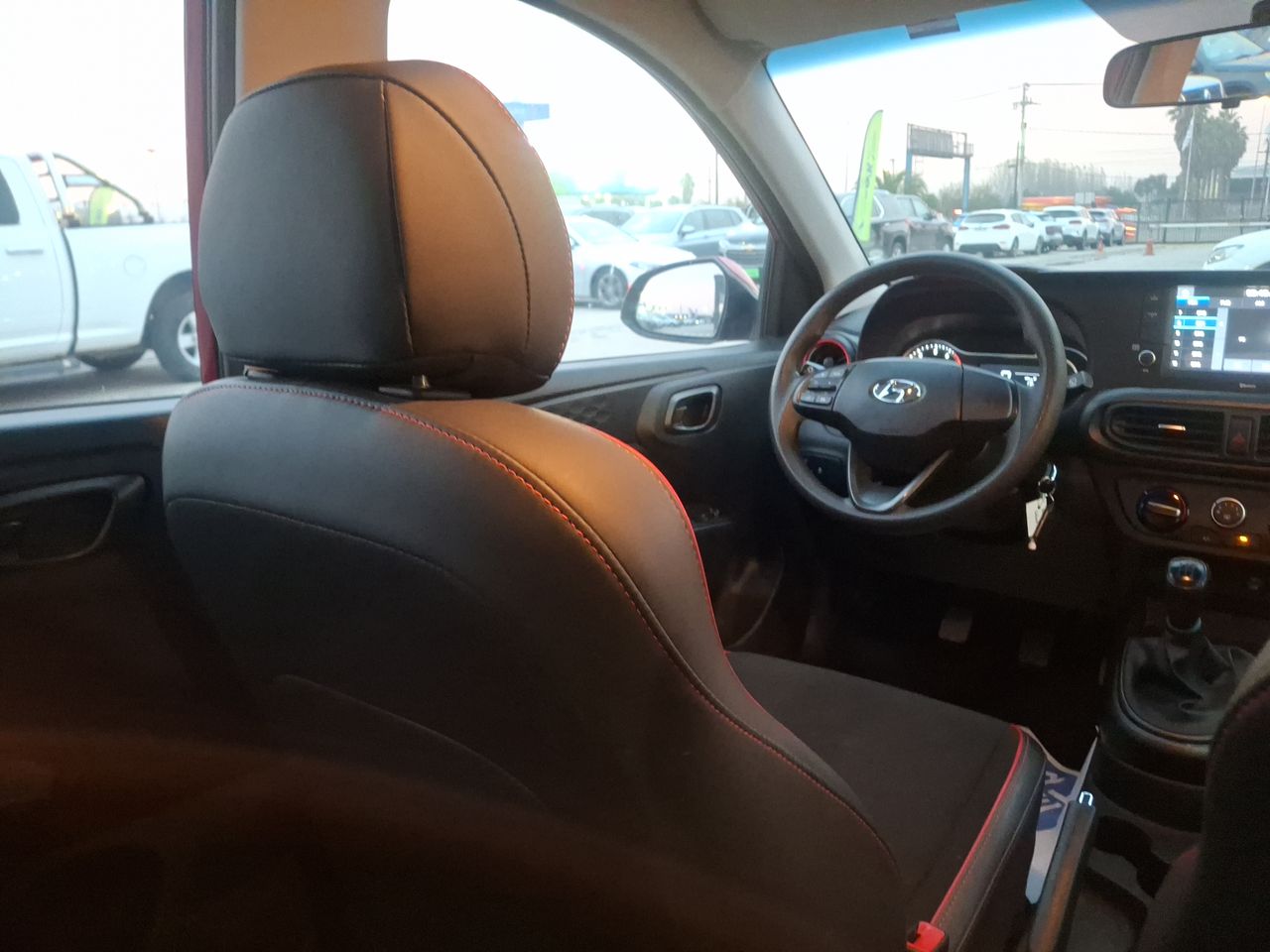 HYUNDAI - 16