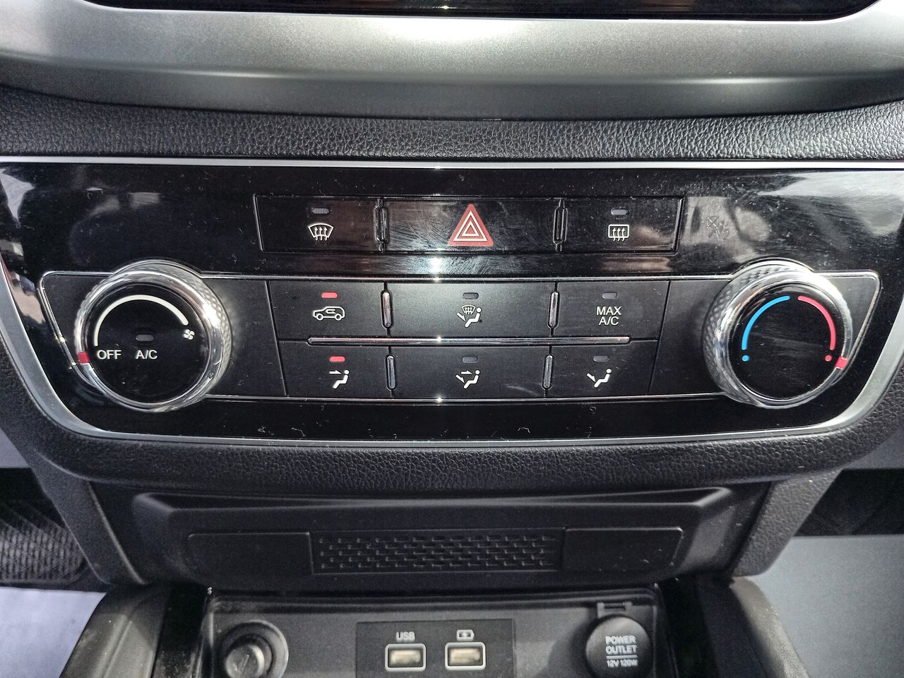 SSANGYONG - 28