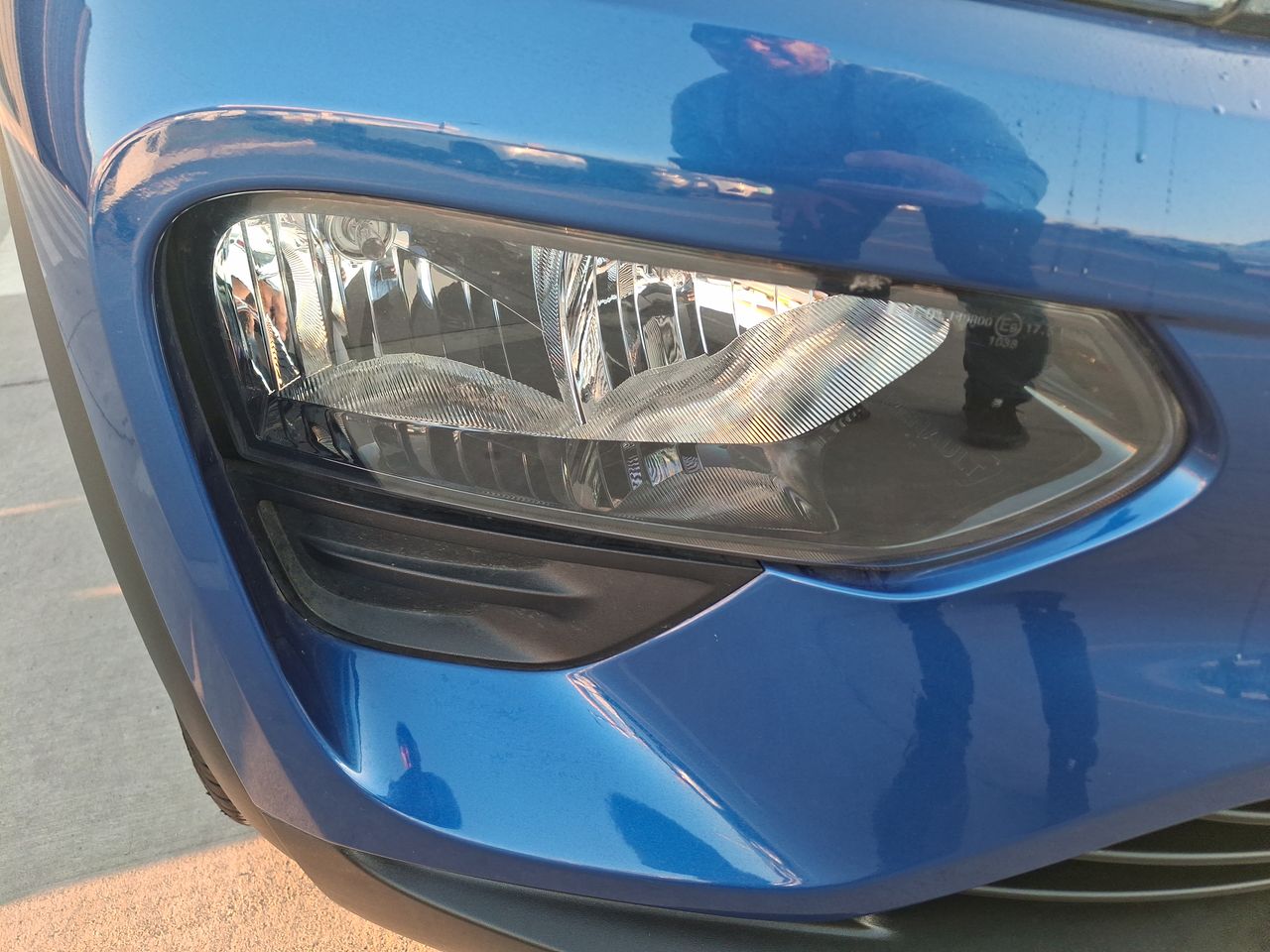 RENAULT - 19