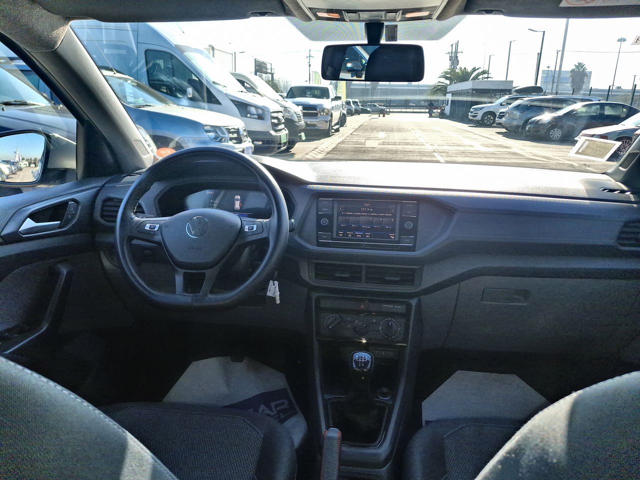 VOLKSWAGEN - 9