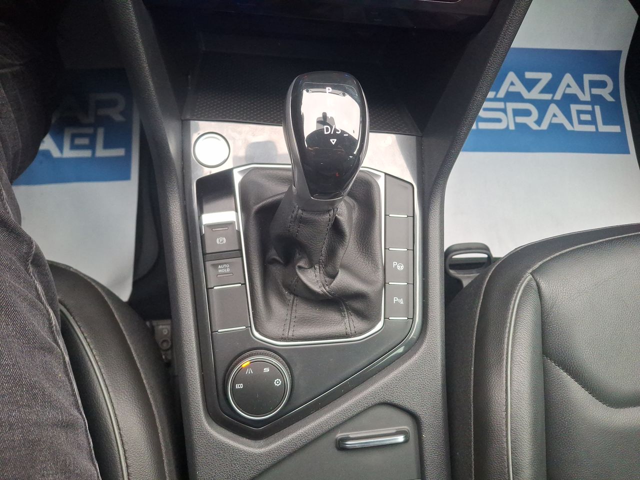 SEAT - 29