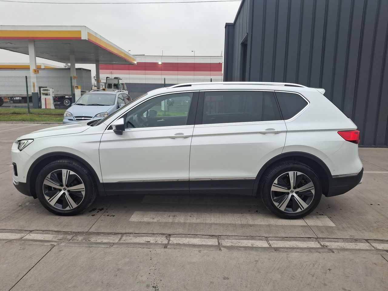 SEAT - 4
