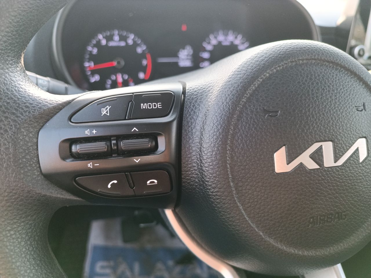 KIA - 27