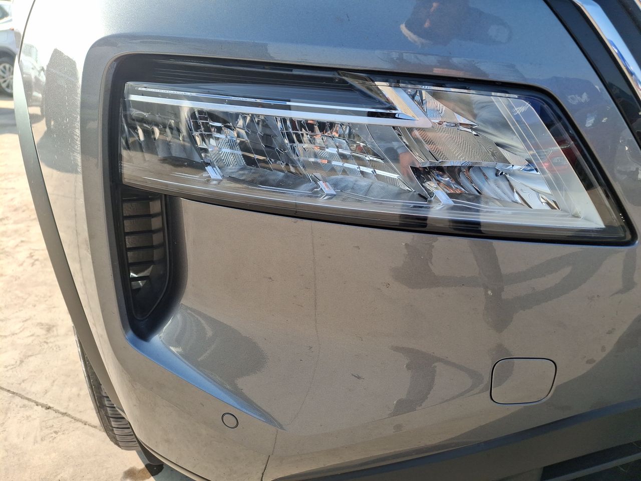 NISSAN - 19
