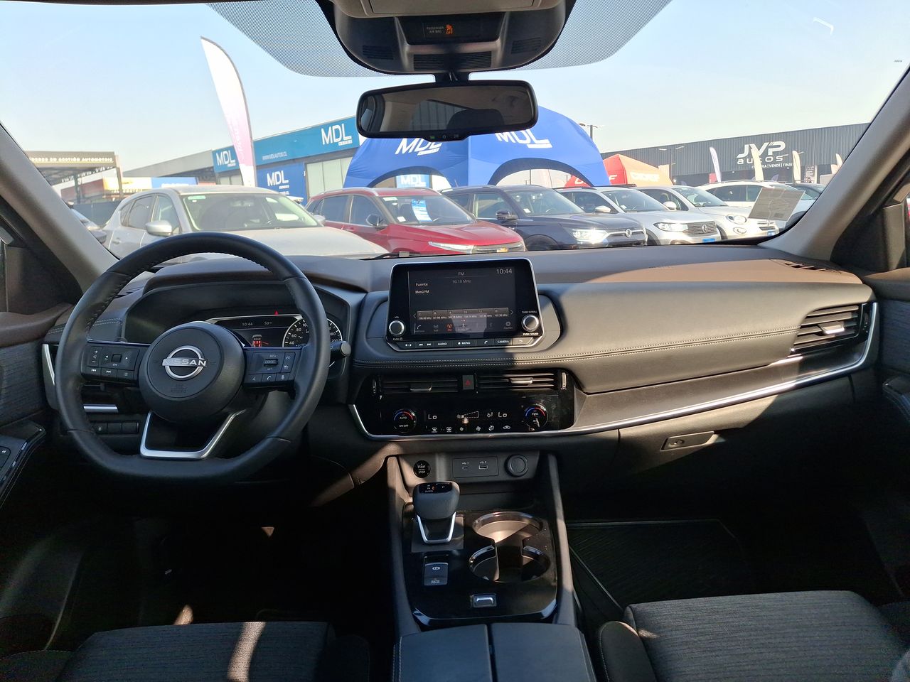 NISSAN - 9